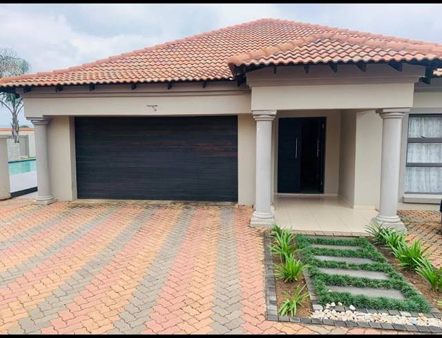 4 BEDROOM HOUSE FOR SALE IN SAVANNAH COUNTRY ESTATE